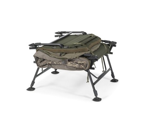 Nash Indulgence HD40 Sleep System 8 Legs Camo Sdraio (Incl. Piumino)