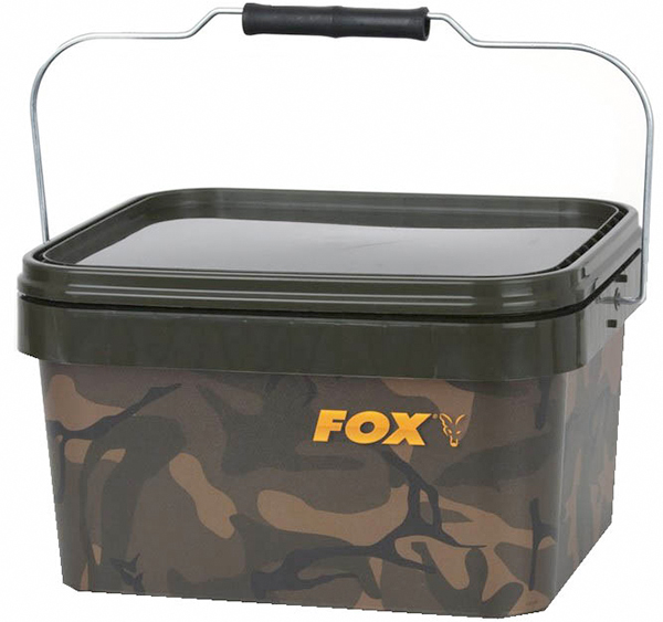 Carp Tacklebox, pieno di end-tackle delle migliori marche conosciute! - Fox Camo Square Bucket 5L