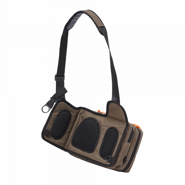 Savage Gear Specialist Sling Bag (20x31x15cm)