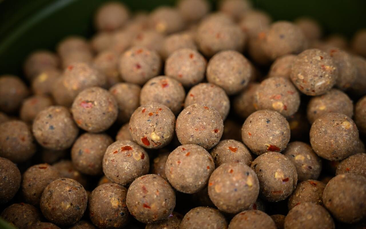 Dynamite Baits Hot Crab & Krill Boilies (1kg)