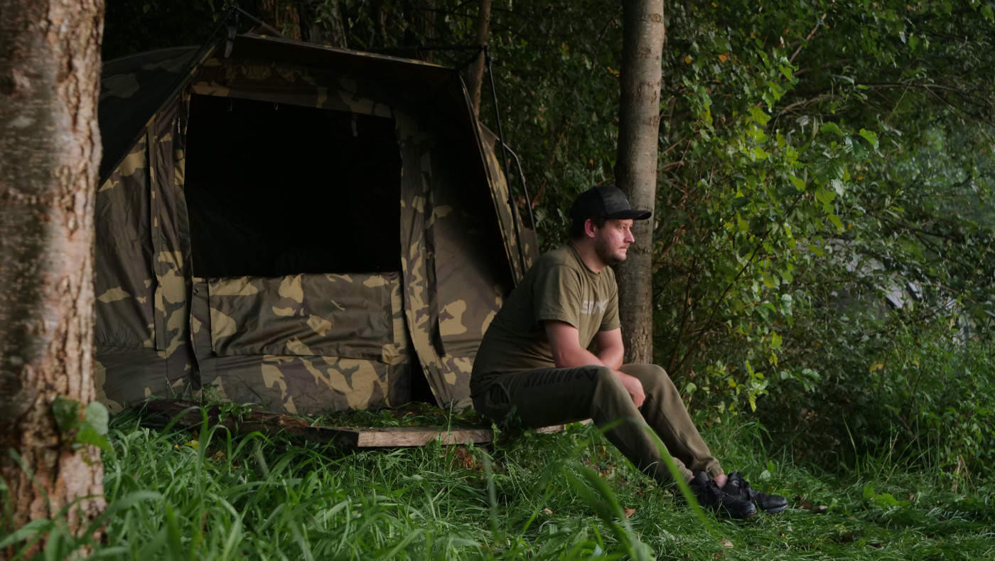 Sonik AXS Camo Bivvy